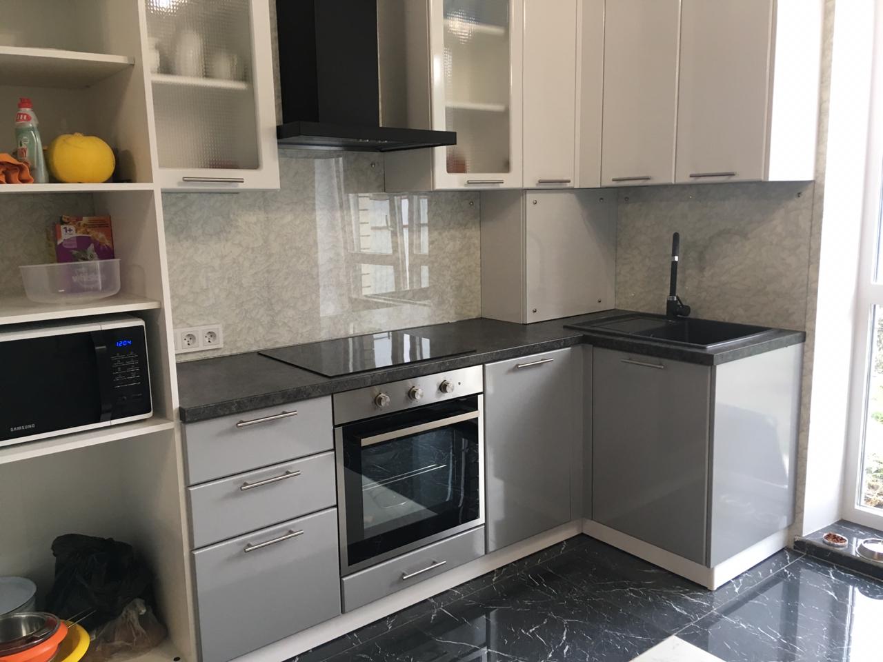 Кухня угловая